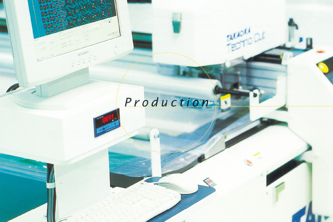 自動裁断機（CAD、CAM）はメーカーと共同開発した商品です